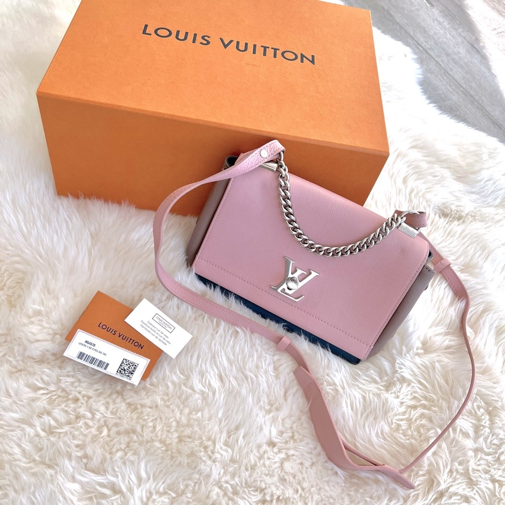 Louis Vuitton Authentic Bag LOCKME  Leather Crossbody